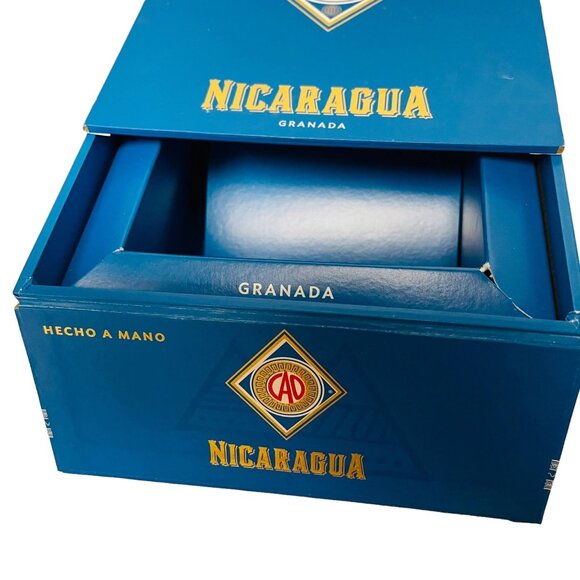 CAO Nicaragua Granada Cigars Box Of 20 Blue - Picture 6 of 7